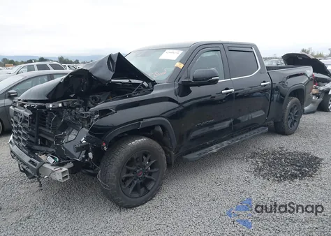 2023 Toyota Tundra Crewmax Limited z USA, uszkodzony, nr VIN 5TFJA5EC1PX016307
